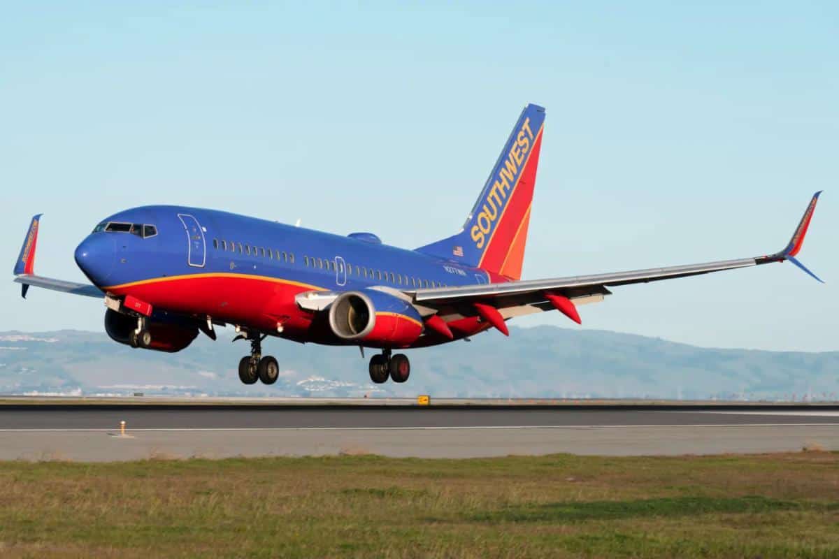 Boeing Burns Through $4 Billion of Cash and Scales Back 737 MAX Production 1 boeing burns through 4 billion of cash and scales back 737 max production 01